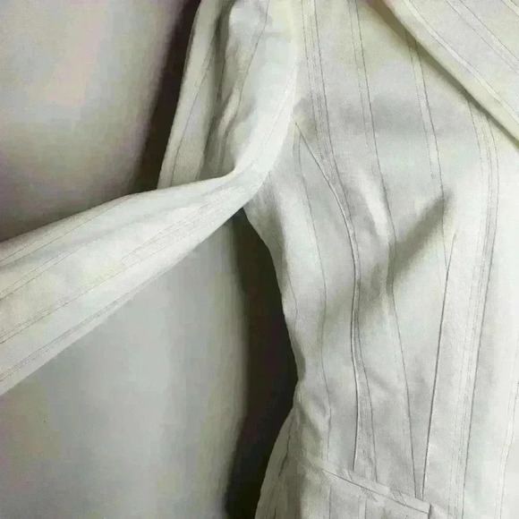 Caslon Women's Button Down Ivory Blazer Jacket Size 8P Workwear Casual - Picture 4 of 9